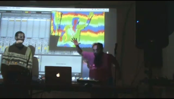 dubsteb bass wobbles in Ableton using XBox Kinect to track motion