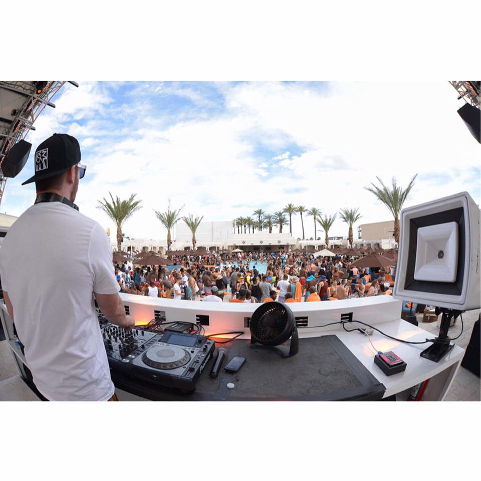 DJ Scene Daylight Beach Club Las Vegas